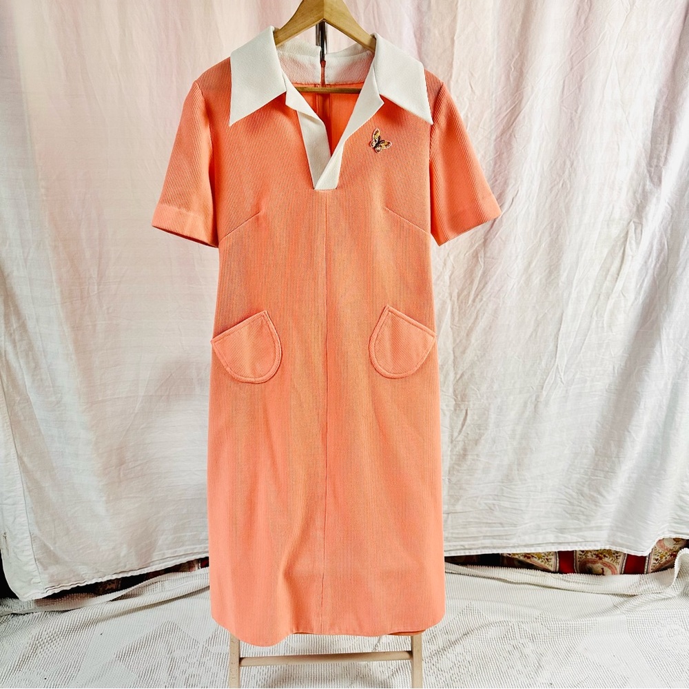 70s Pullover Poly Shirt Dress Peachy Orange Waitress (?) Pockets Size M/L